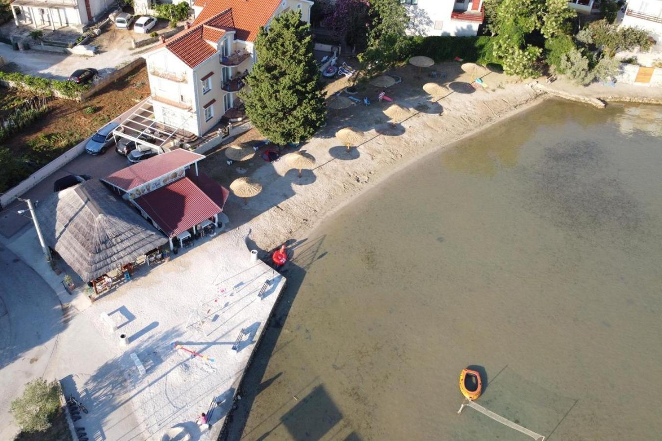 Apartments By The Sea Kraj, Pasman - 3460 Kültér fotó