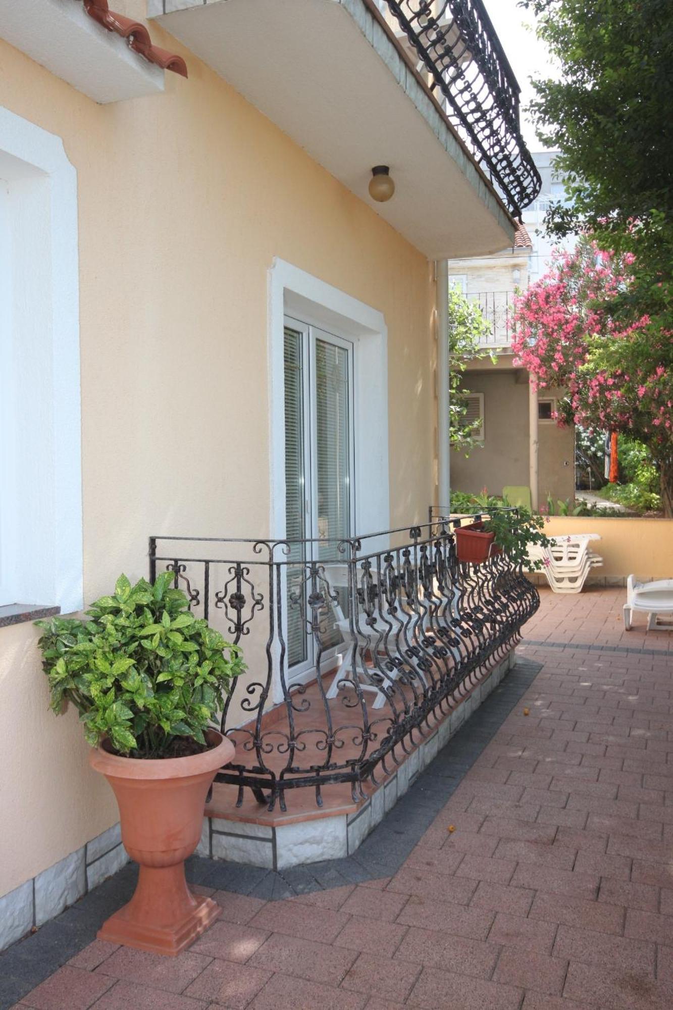 Apartments By The Sea Kraj, Pasman - 3460 Kültér fotó